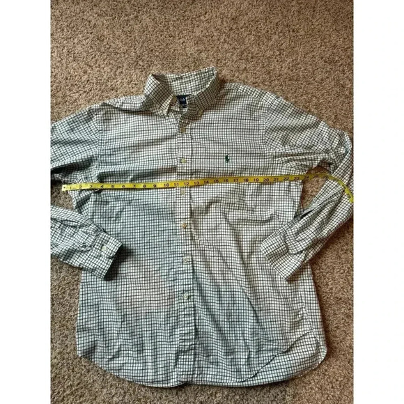 Ralph Lauren Classic Fit buttoned shirt, Size Large - Picture 7 of 9